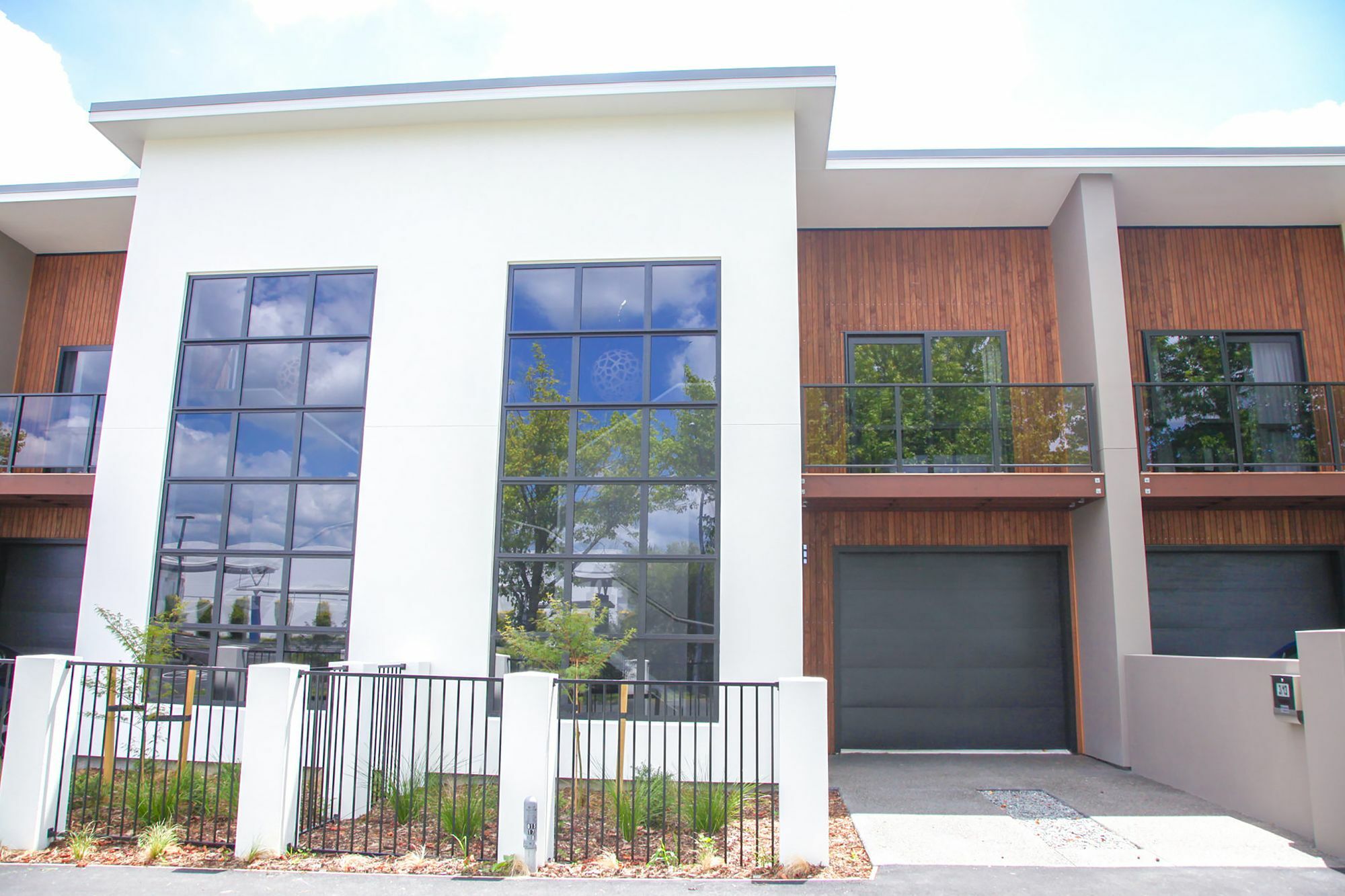Apartment On Beale Street Hamilton Exterior photo